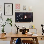 Prague Days - Funky Studio - Netflix - City Center